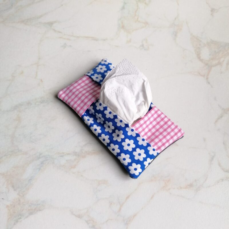 Etui porte-mouchoir